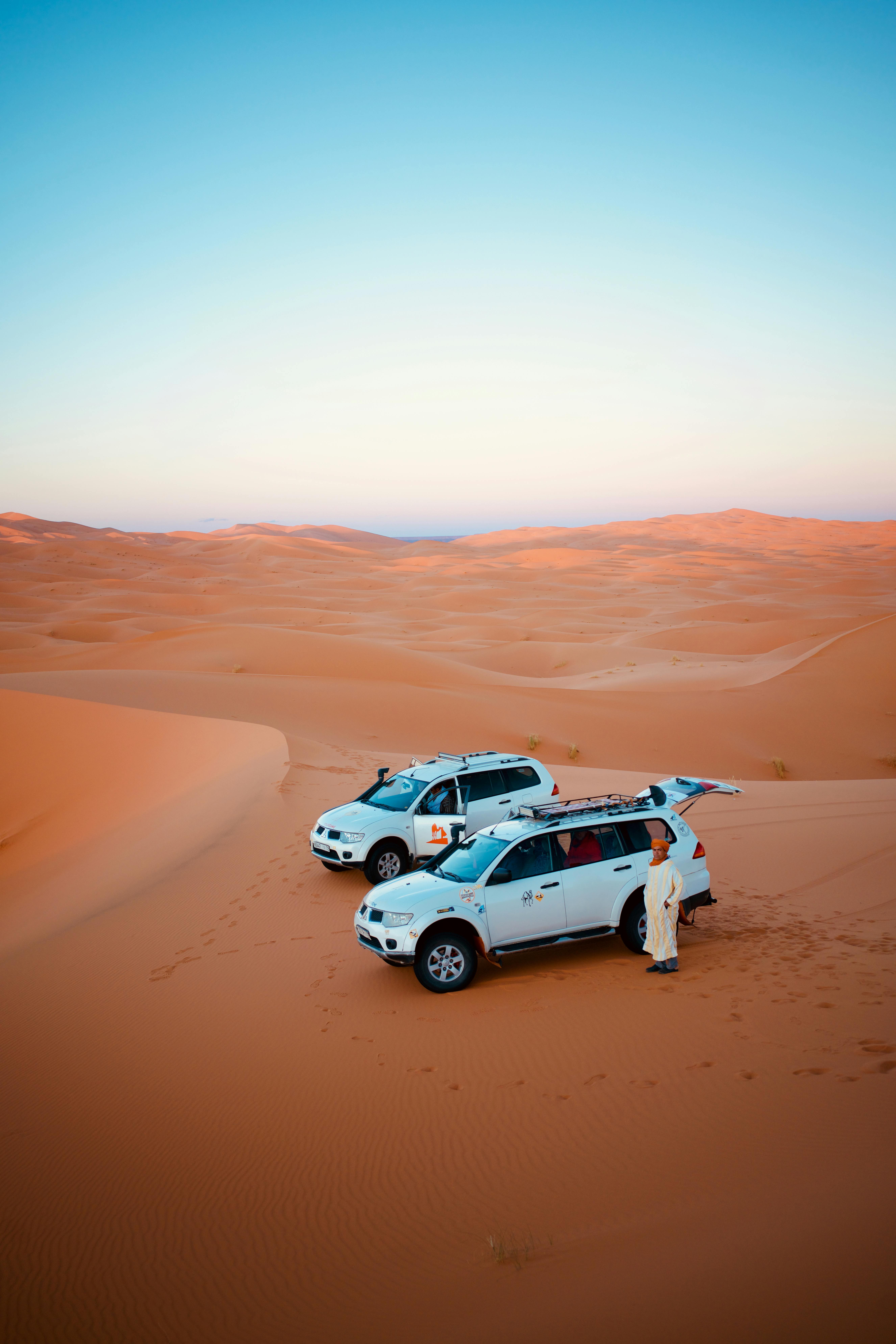The Empty Quarter (Rub' al Khali): Expedition into Silence