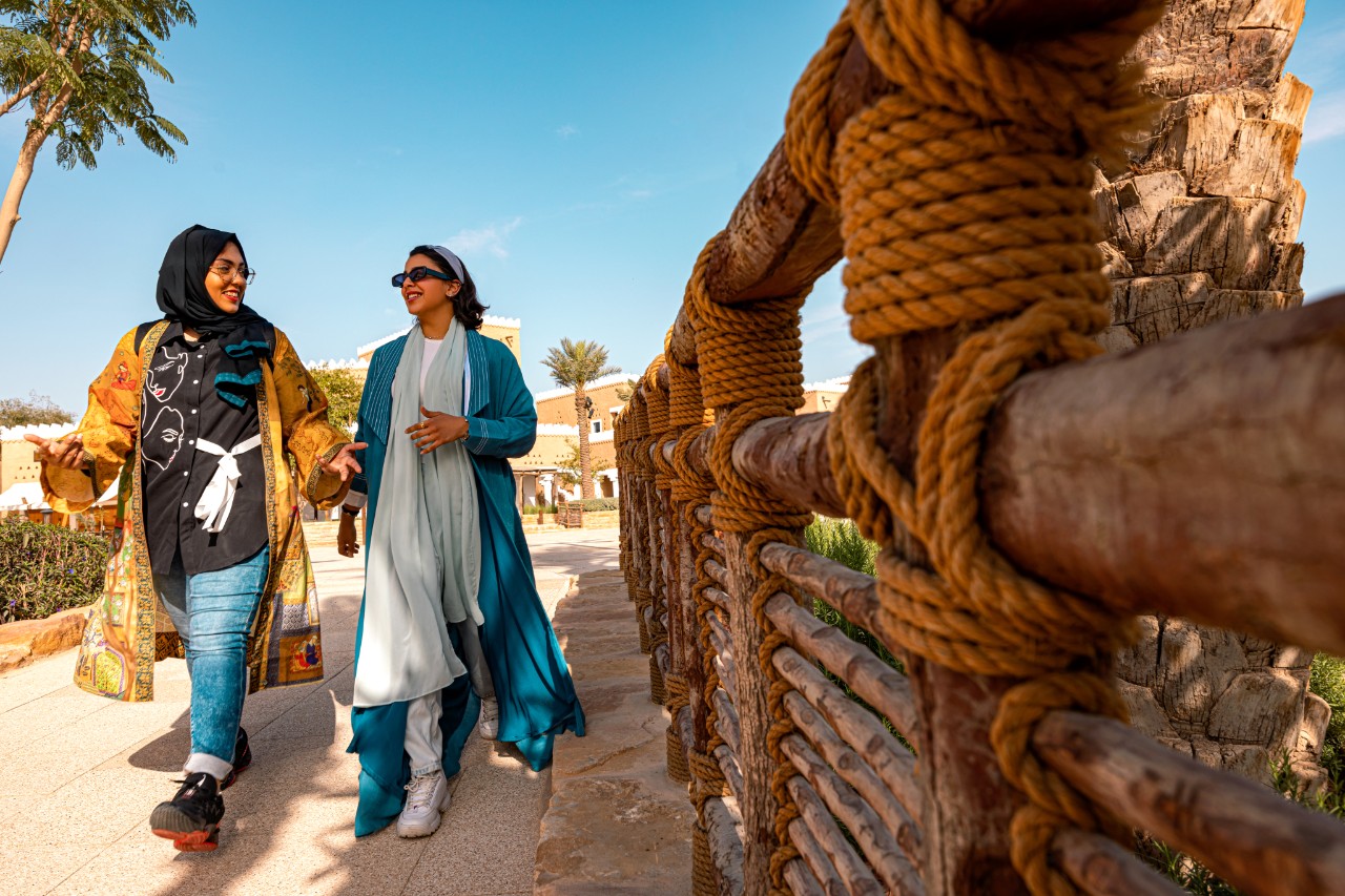 Saudi Arabia Travel Guide 2026: Visa, Costs & Where to Go